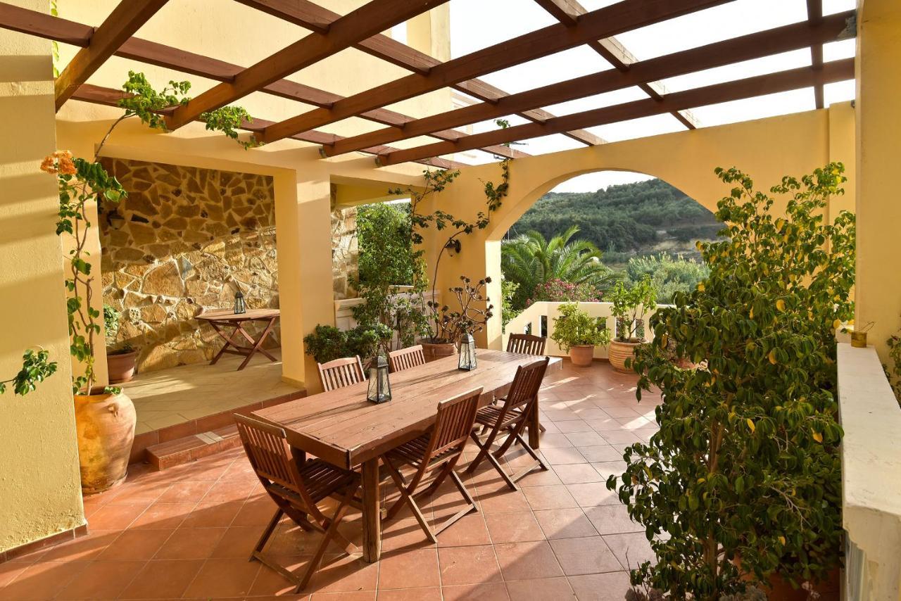 Agia Marina Olive Farmヴィラ エクステリア 写真