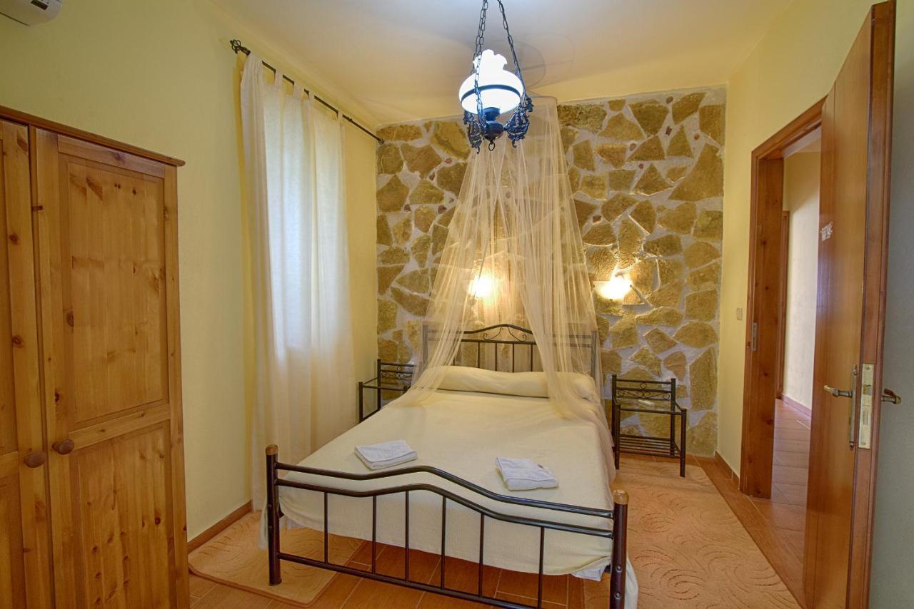 Agia Marina Olive Farmヴィラ エクステリア 写真